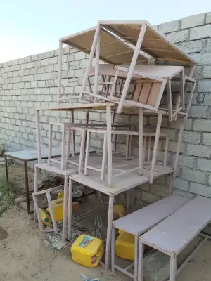 طاولات مطاعم حديد